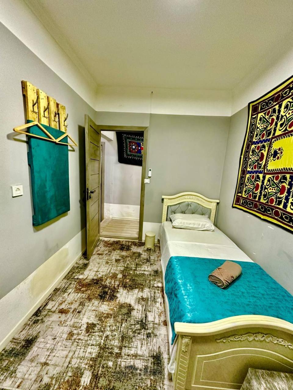 Guest House By Sayohati Diyor Douchanbé Extérieur photo