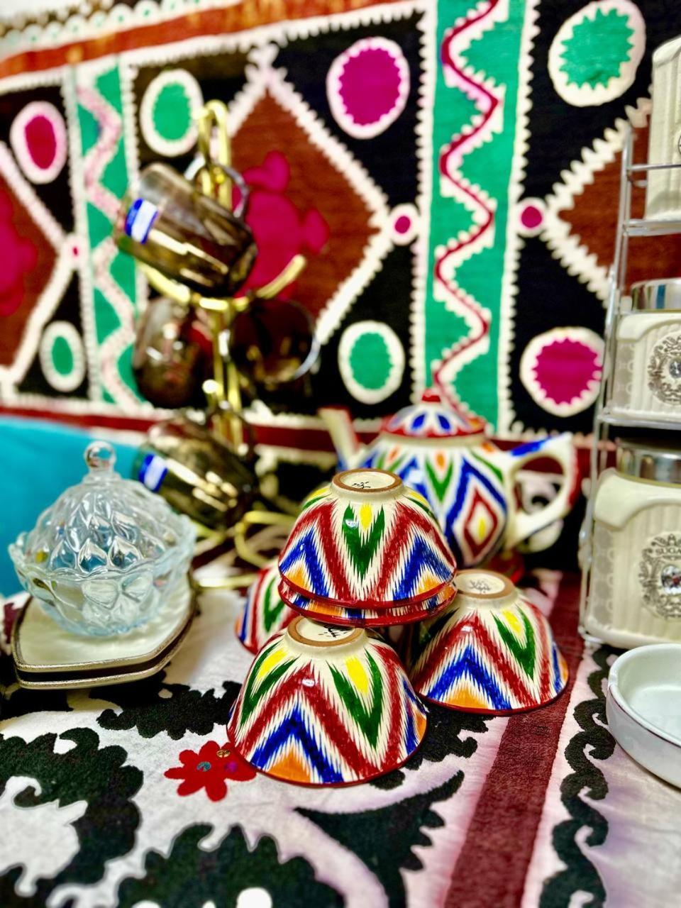 Guest House By Sayohati Diyor Douchanbé Extérieur photo